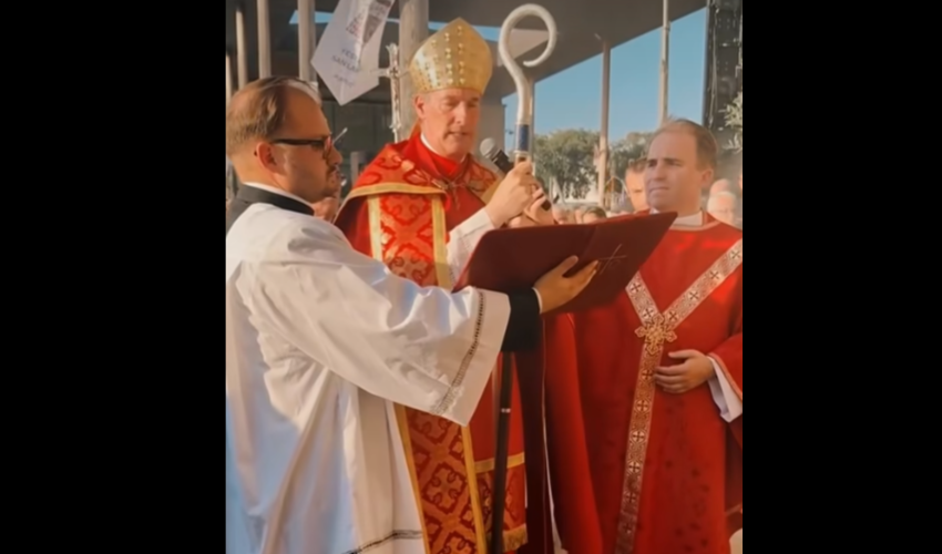 Capture facebook église catholique en Corse