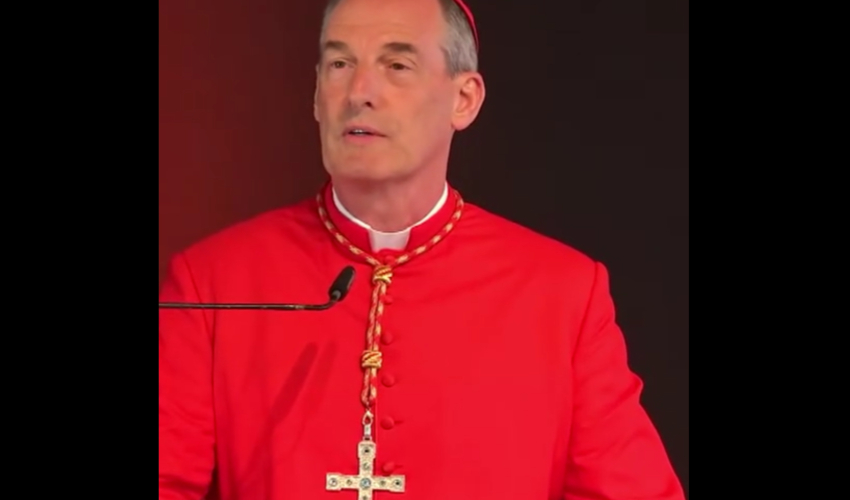 Le cardinal Bustillo lors de son intervention à Paray Le Monial @tribunechretienne