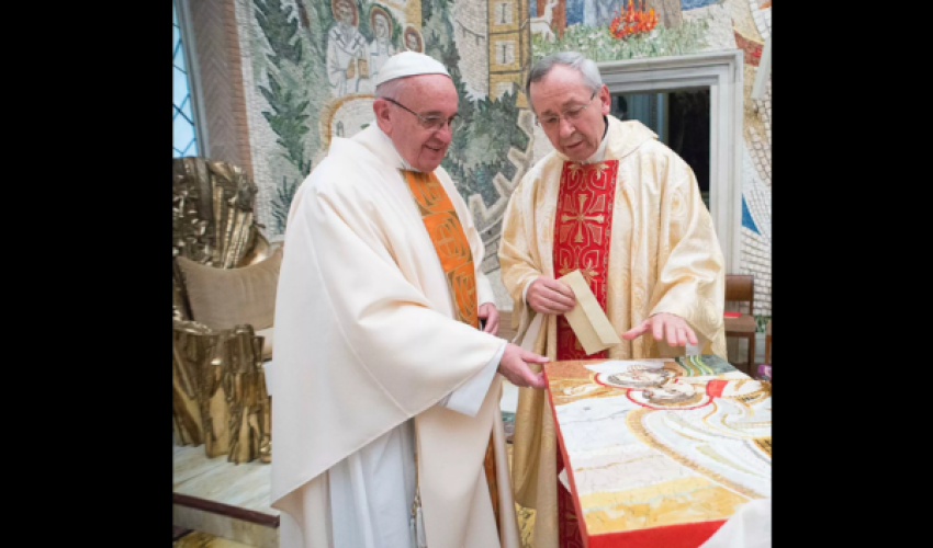Le Pape François avec Marco Rupnik - DR