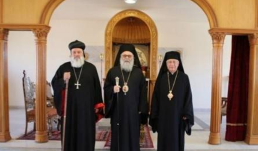 Mar Ignatius Aphrem II, Patriarche d'Antioche des syriaques orthodoxes, Yohann X, Patriarche d'Antioche des grecs orthodoxes, et Youssef I Absi, Patriarche d'Antioche des grecs catholiques melkites DR