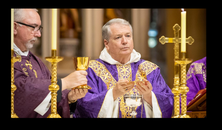 Monseigneur Fischer , archevêque de Sidney - DR