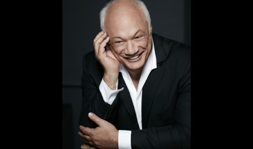 Eric-Emmanuel Schmitt - Photo Pascal ITO – Copyright Albin Michel