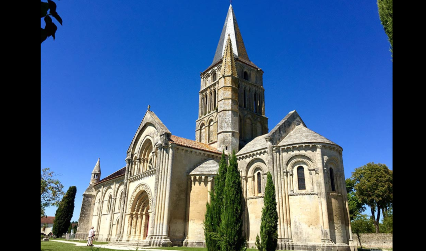église Saint-Pierre d’Aulnay-de-Saintonge - DR