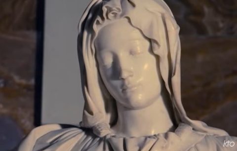 Capture YouTube  - Visage de la Vierge -  La Pietà