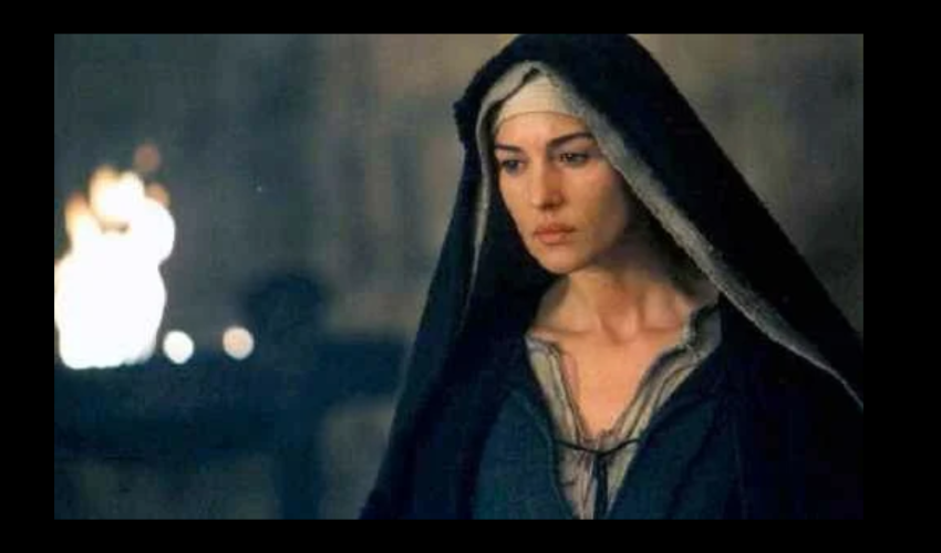 Monica Bellucci  - DR