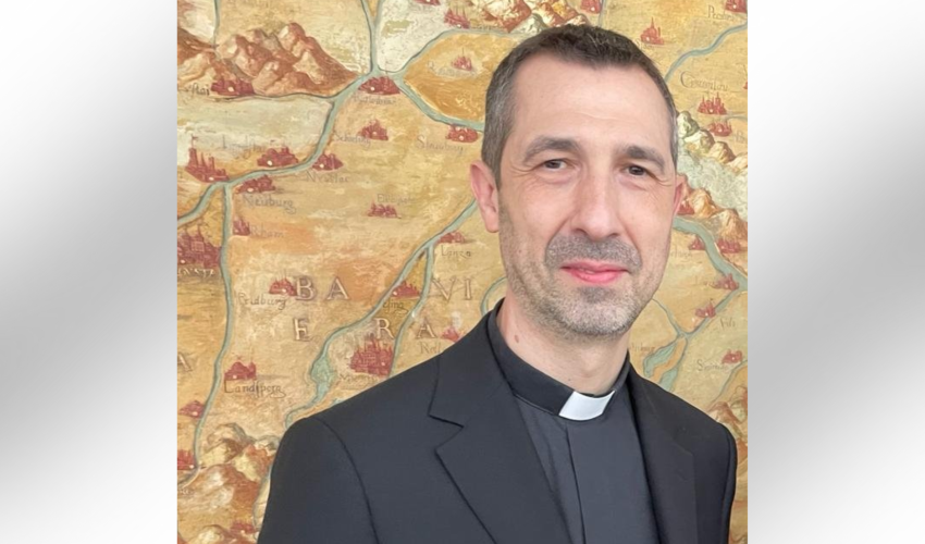 Monseigneur Roberto Campisi  - DR