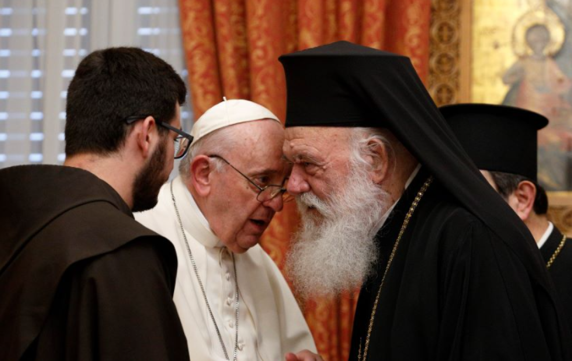 DR - Le pape avec l'archevêque orthodoxe Ieronymos II d'Athènes en 2021
