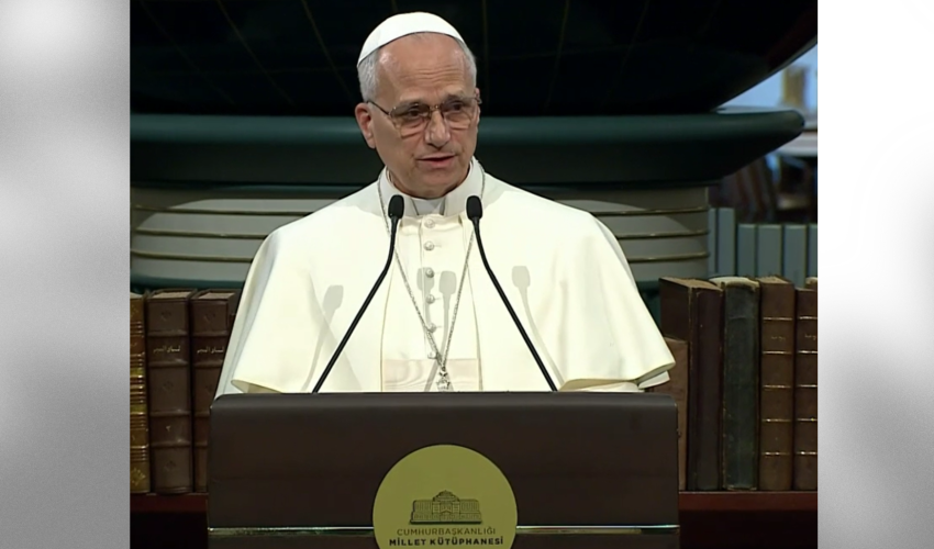 Le pape Léon XIV lors de son discours officiel devant les autorités turques - capture écran