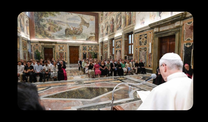 Le Pape lors de l’audience accordée aux enseignants des écoles catholiques d’Irlande, d’Angleterre, du Pays de Galles et d’Écosse - Vatican Media