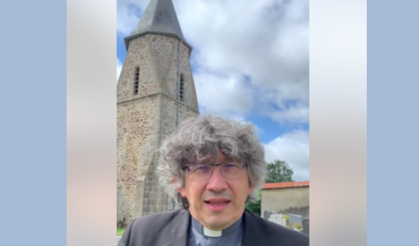 Père Régis Rolet - capture Facebook