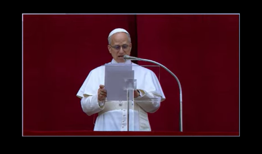 Le pape Léon XIV à la loggia centrale de la basilique Saint Pierre lors du Regina Caeli - DR
