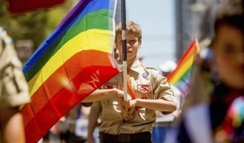 Un scout américain à la Gay Pride de San Francisco - DR