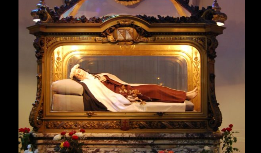 Châsse de sainte Thérèse au Carmel - DR