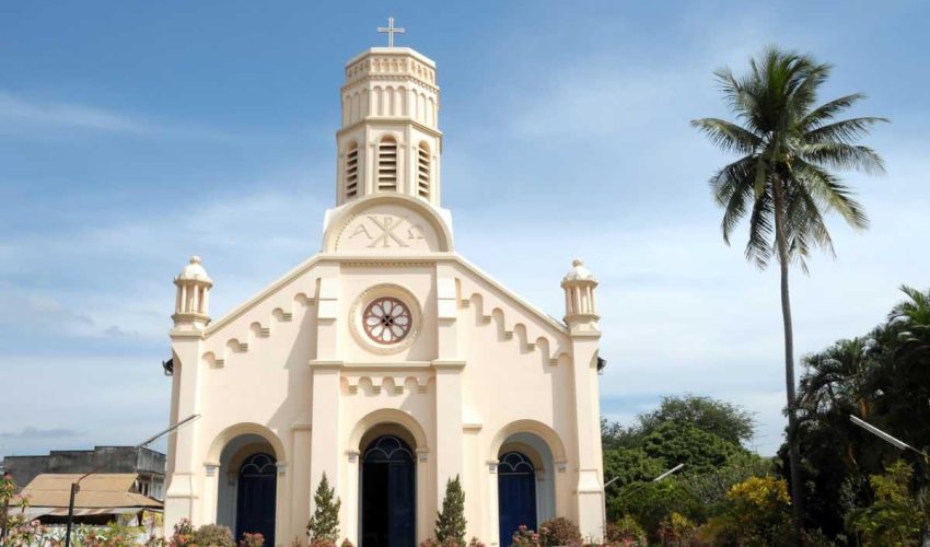 eglise-savannakhet-04