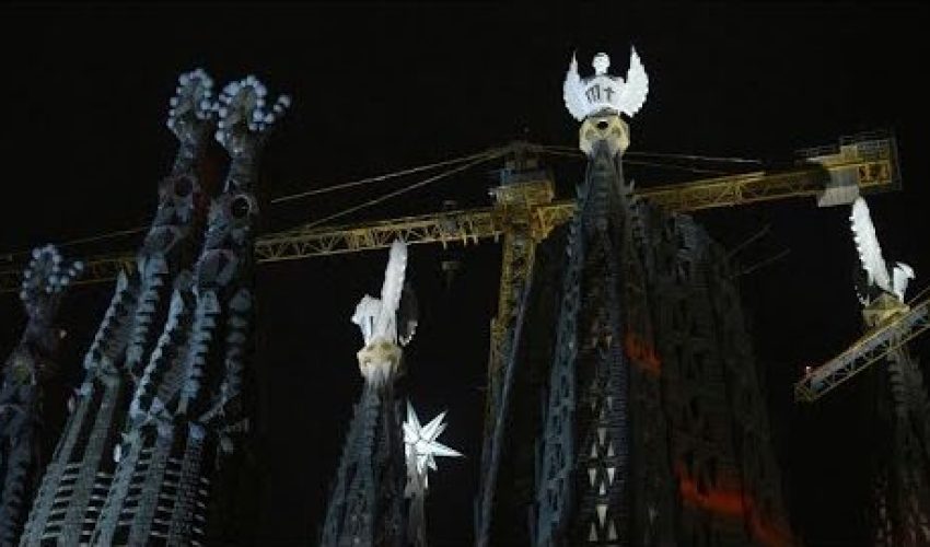 La Sagrada Familia : Un monument architectural raté sur le point d’être  terminé