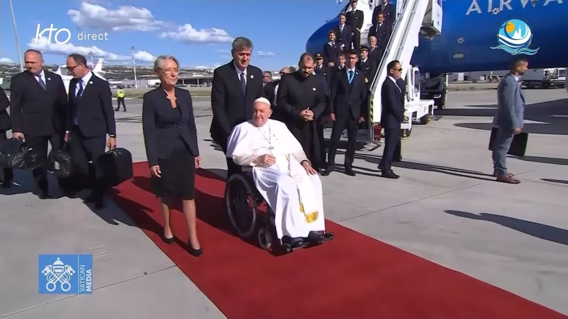 Le Pape à Marseille : sa première journée en images