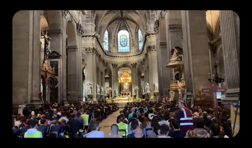 Eglise Saint Sulpice lors de la Messe d'envoi du 43eme pèlerinage de Chartres @tribunechretienne