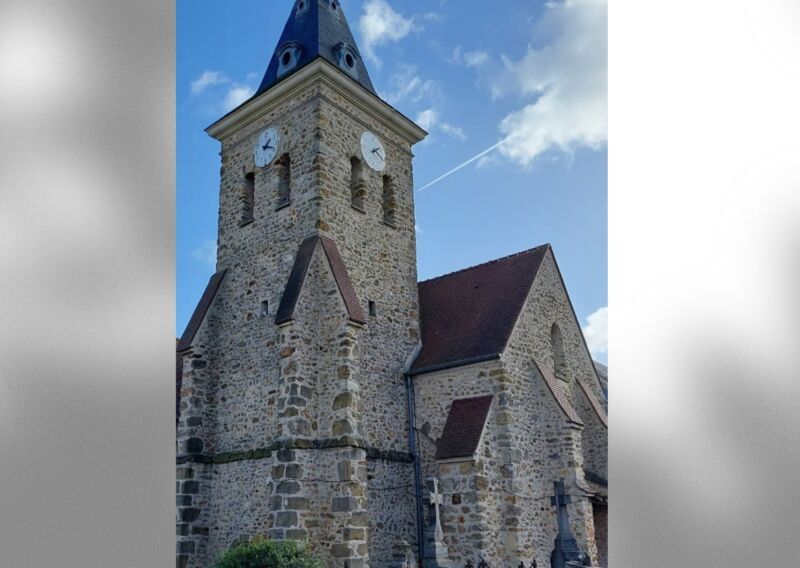 Image for the Tweet beginning: 🔴⚡️Voisins-le-Bretonneux, la reconnaissance d’une église