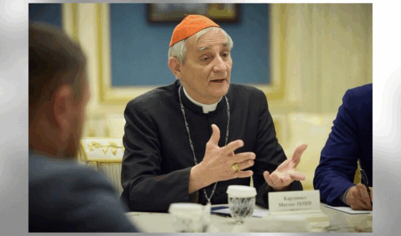 Image for the Tweet beginning: 🔴⚡️Le Cardinal Zuppi enterre la