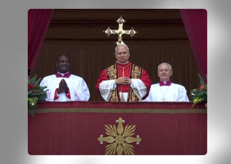 Image for the Tweet beginning: 🚨 Bénédiction Urbi et Orbi