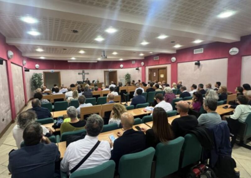 Image for the Tweet beginning: 🔴🇻🇦Conditions de travail au Vatican