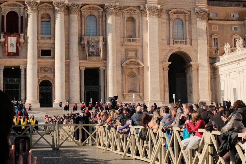 Image for the Tweet beginning: 🇻🇦Basilique Saint-Pierre de Rome 